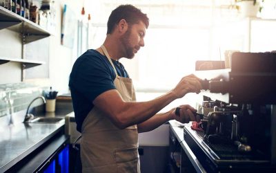 Camarero en una máquina