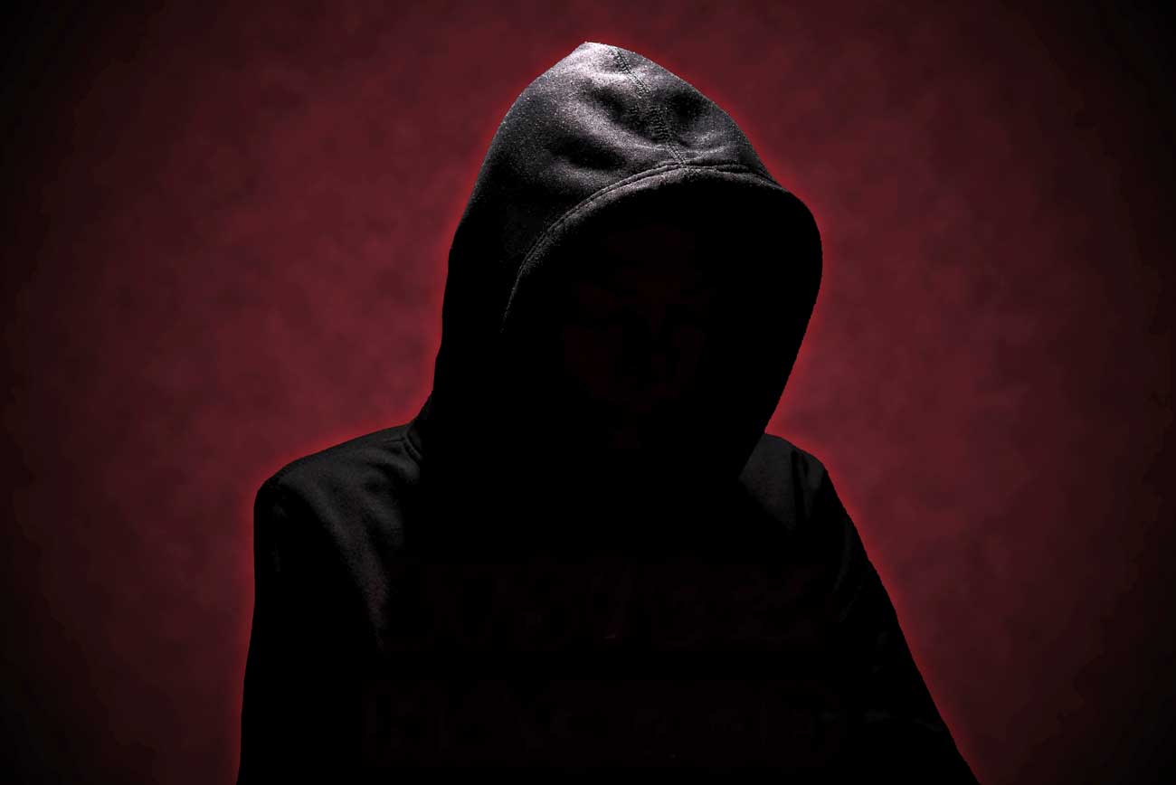 Persona con capucha